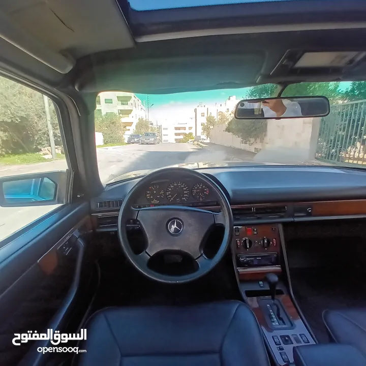 Mercedes  300 SE تب نضافة