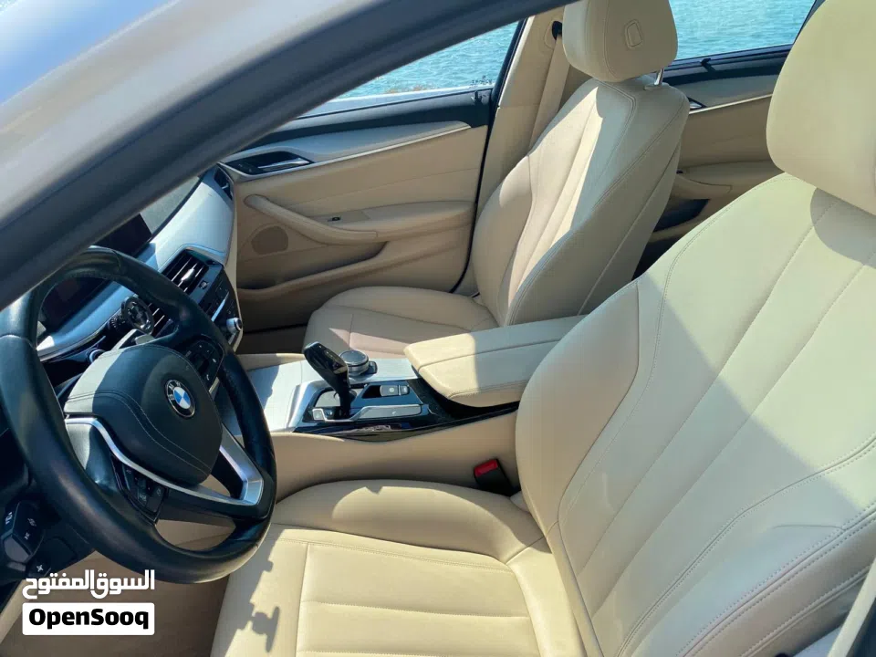 Full Option BMW 2020 5-series LOW MILEAGE