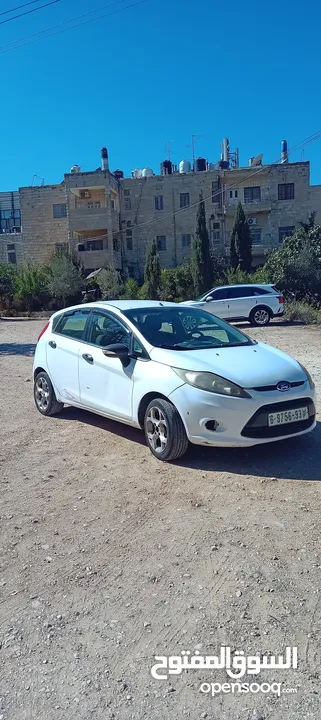 فورد فيستا جير عادي