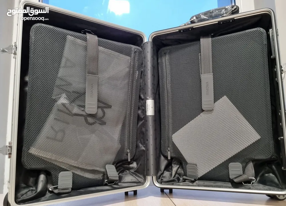 Rimowa Classic Cabin S suitcase