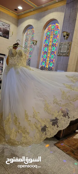 فستان عروسه للايجار