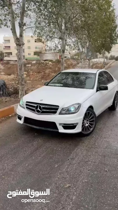 مرسيدس 204. موضيل 2012