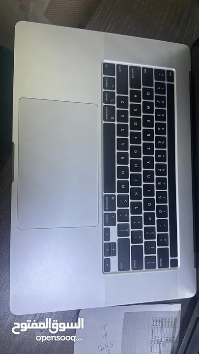 MacBook pro i7