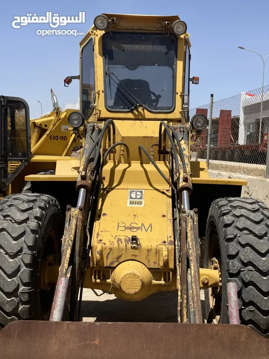 CATERPILLAR 910