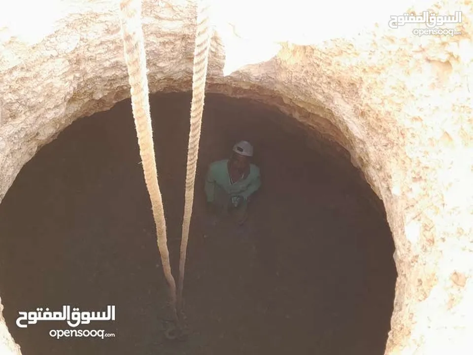 كمبريسات للايجار ابو عبدالله  حفر جورانجاصه جميع الاعماق  كافه أعمال الحفريات هدم عمارت تحرير قصات