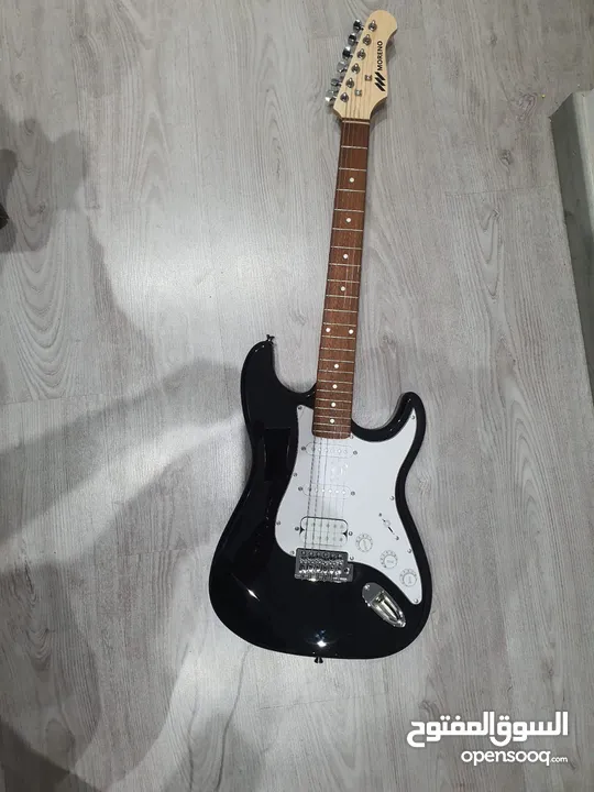 strato caster moreno black