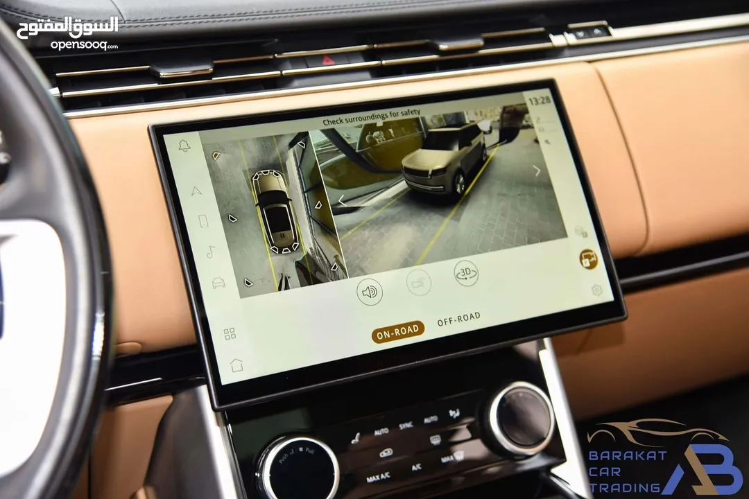 الصقر الأسود لتأجير السيارات يتوفر لدينا رنج روفر فوج 2023 Range Rover Vogue للإيجار ب أفضل الأسعار.