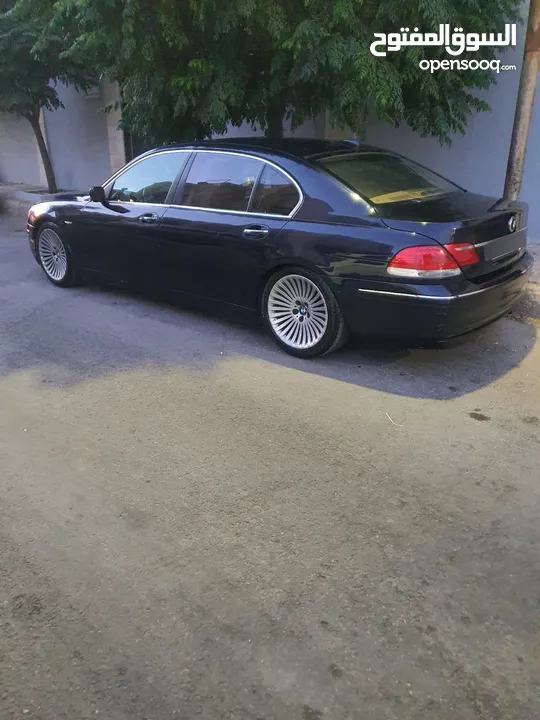 سيارة للبيع BMW 750 Li موديل 2007 أعلى مواصفات كاش فقط بسعر 6500 دينار قابل للتفاوض بعد المعاينة