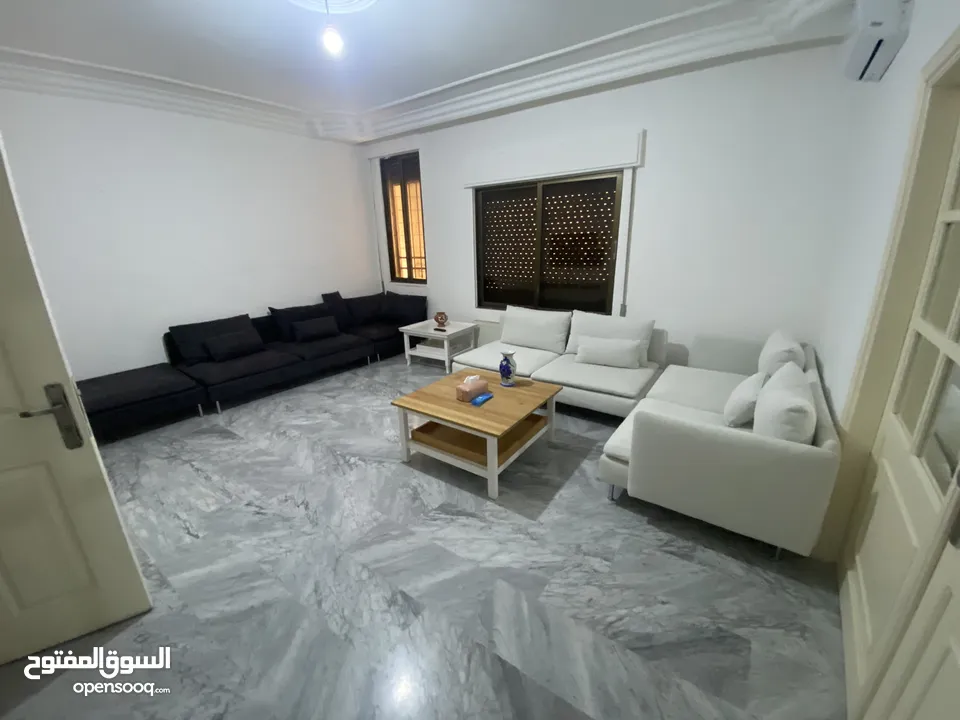 شقة عائلية مفروشة للايجار حي الجامعة