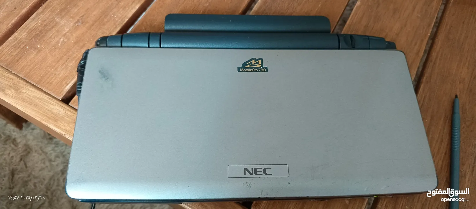 كمبيوتر كمبيوتر شاشة لمس محمول كلاسيكي NEC نظام ويندوز