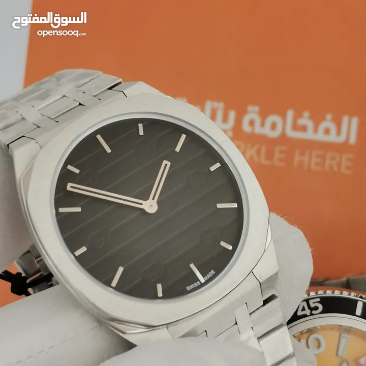 الساعة التريند جوتشي ... الرفيعة ... بسمك كريدت كارد ..... نسخة عالية الجودة .... ،،A7+  متوفرة الان