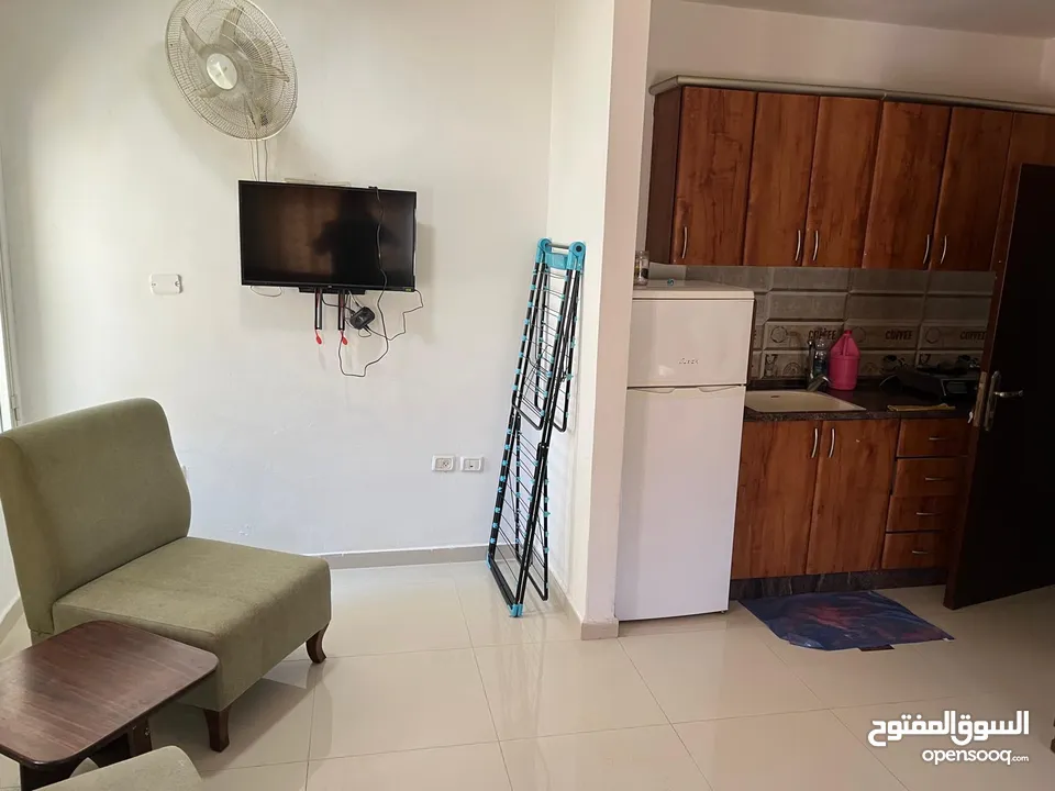استوديو مفروش للايجار عين منجد