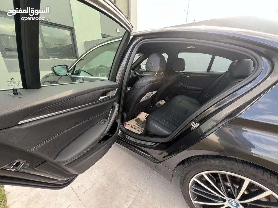 bmw 2023 530e بدون ايرباك جديده كلش