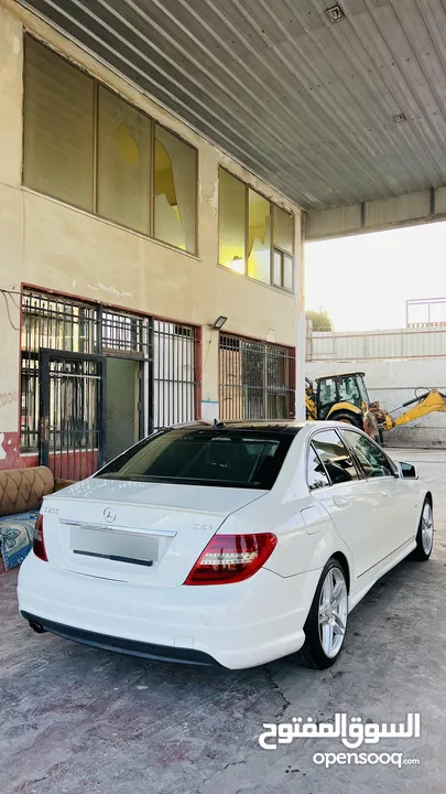 رائد ابوًربحيً