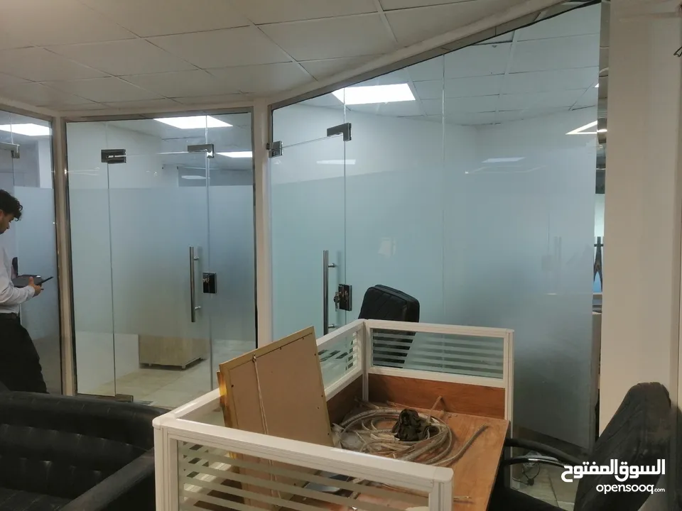 OFFICE PARTITION MIRROR GLASS