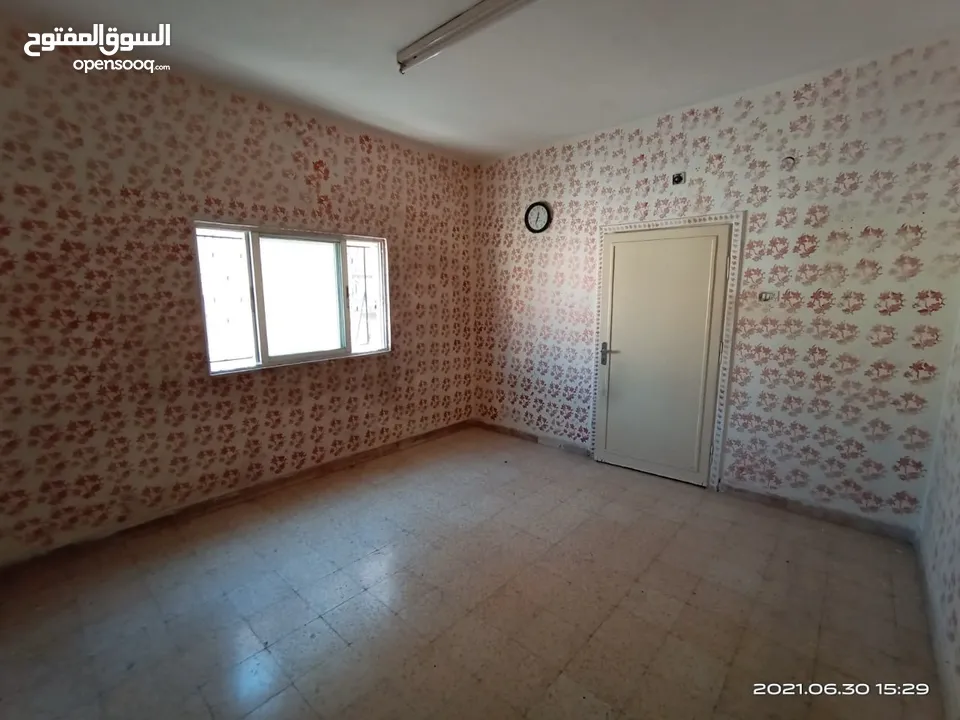 شقة للبيع في الهاشمي الشمالي قرب المركز الصحي