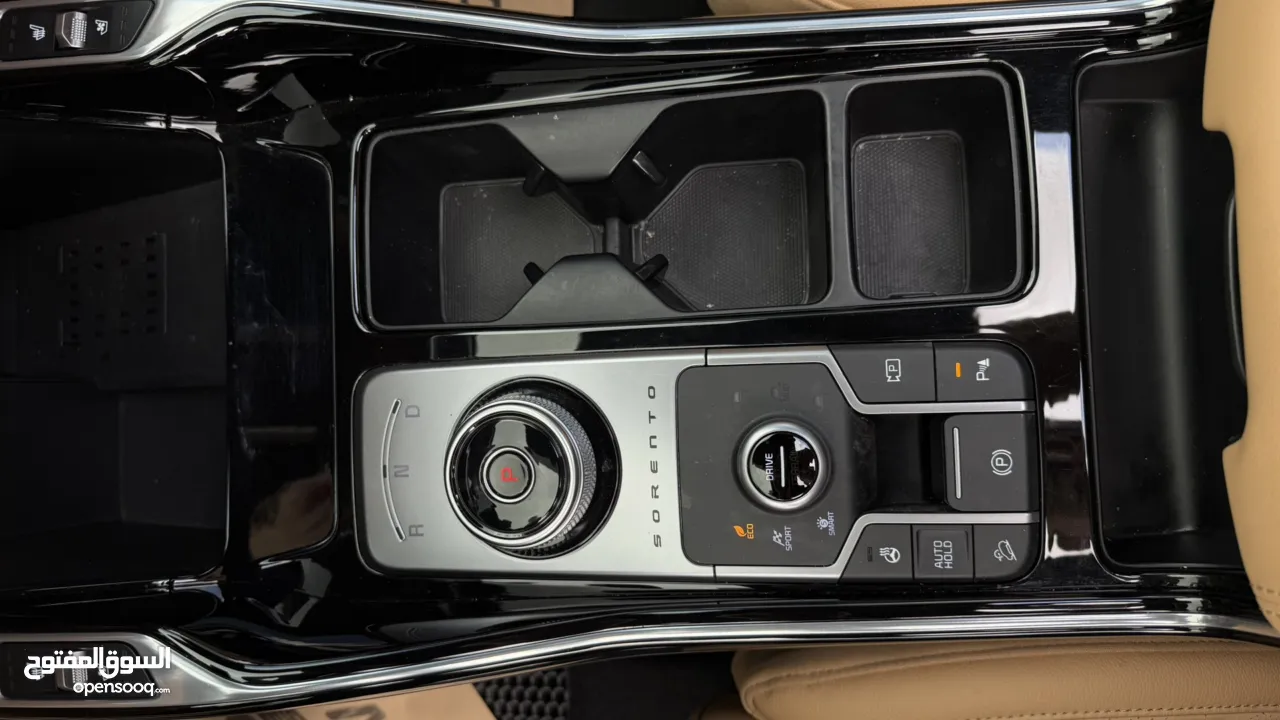 كيا سورينتو بزنز ترخيص 2023 محرك 1600 هايبرد   240 حصان دفع  4×4