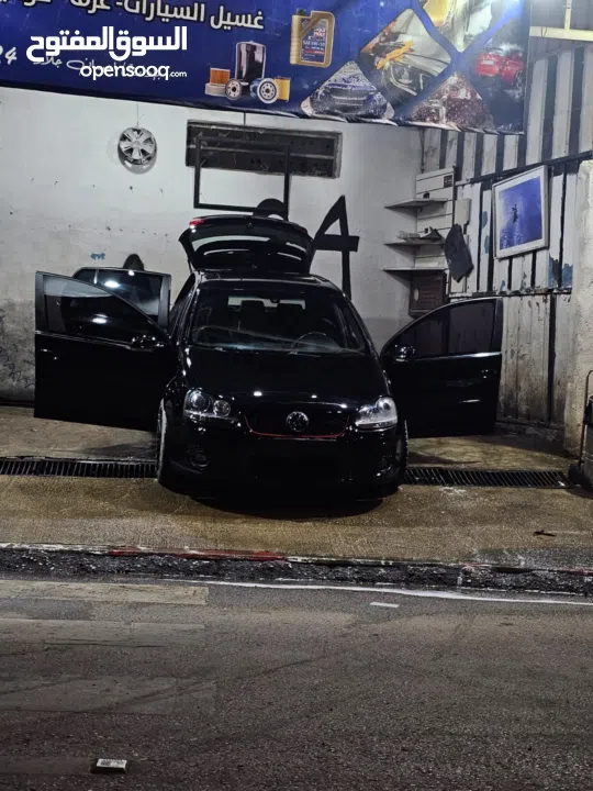 جلف mk5 gti مطور 2000cc تيربو جير عادي   موديل  2006 فل لفل سيارا  فتحه سقف شركه  كراسي كهربا ش