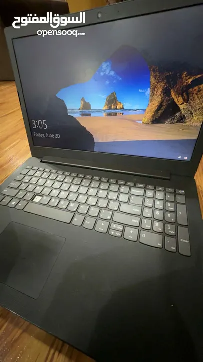 لابتوب Lenovo بحاله ممتازه مع شاحن مع تعديلات في اللابتوب