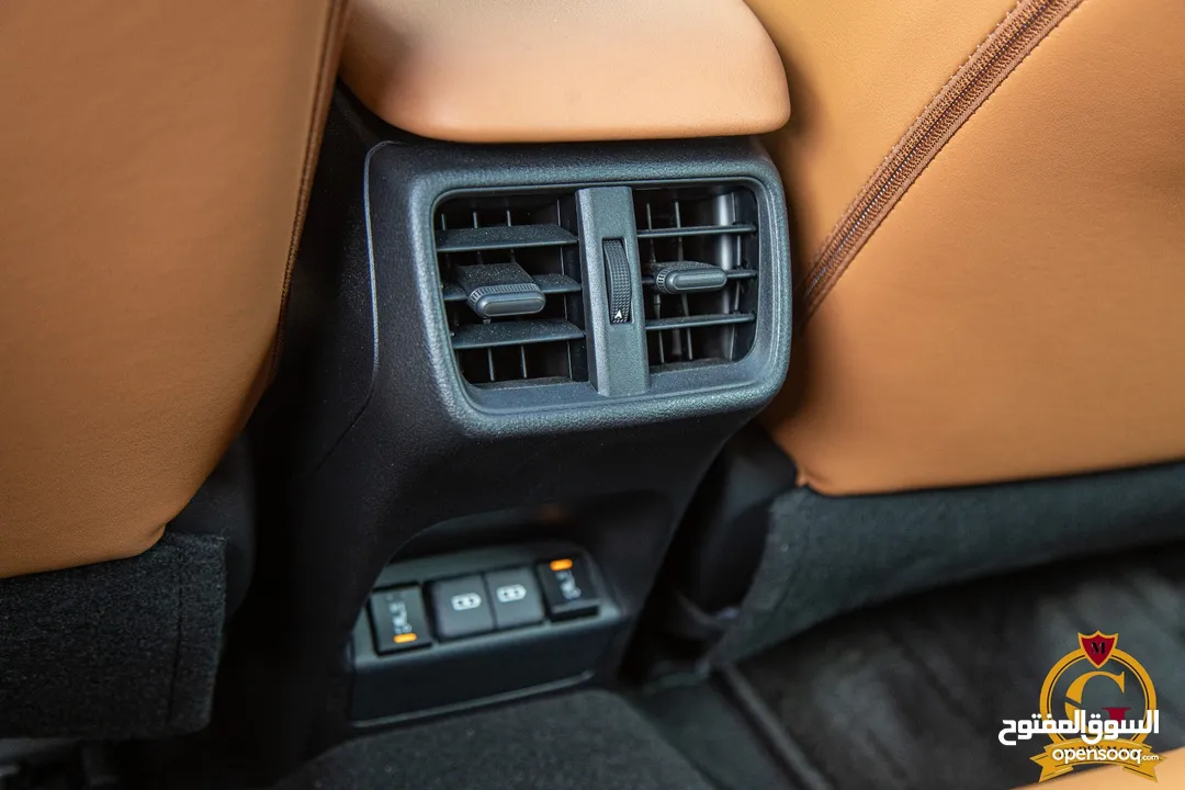 Lexus UX300e 2022