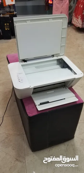 طابعة hp ملونة مع سكانر شبه جديدة فقط