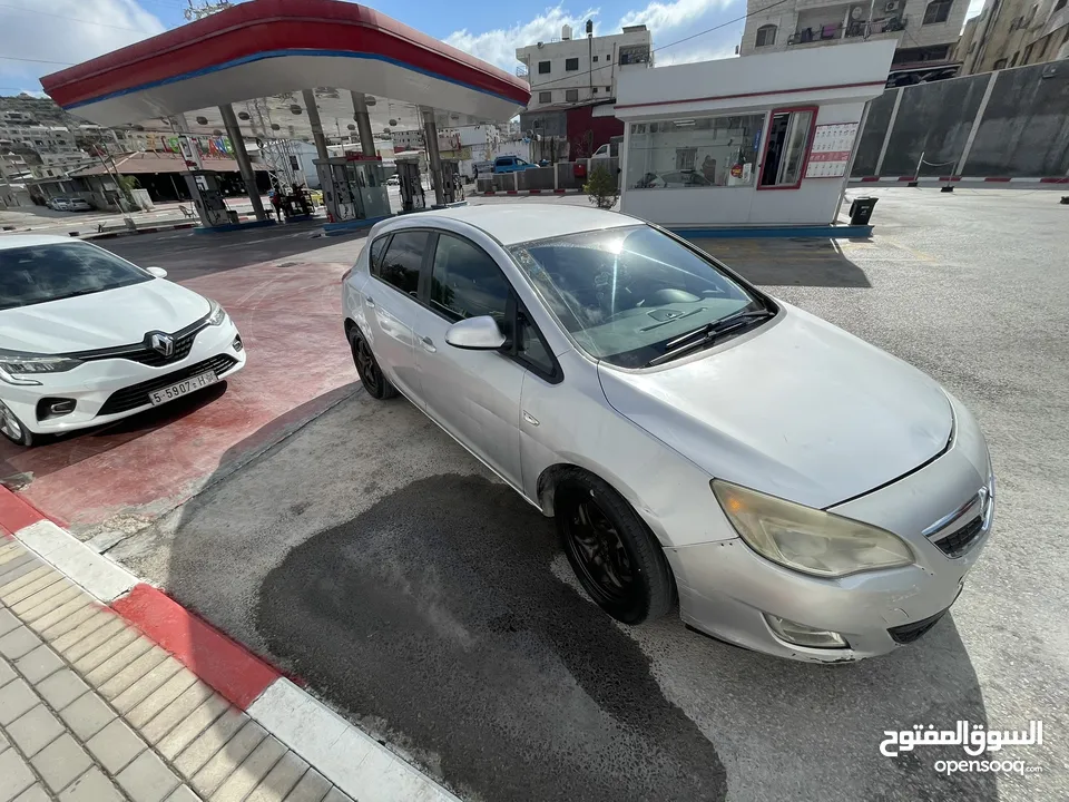 اوبل استرا ديزيل يد اولى 2000 تيربو 180حصان