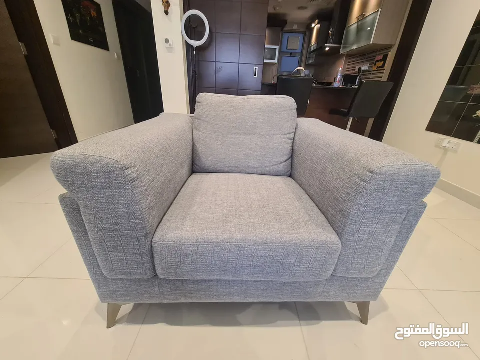 COUCH, TABLE, BED أثاث غرف جلوس مسقط بوشر (246759893)