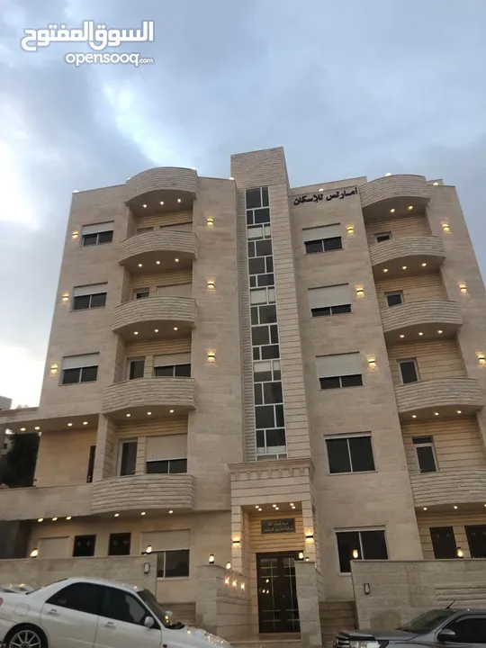 للبيع شقة ديلوكس في  حي عدن