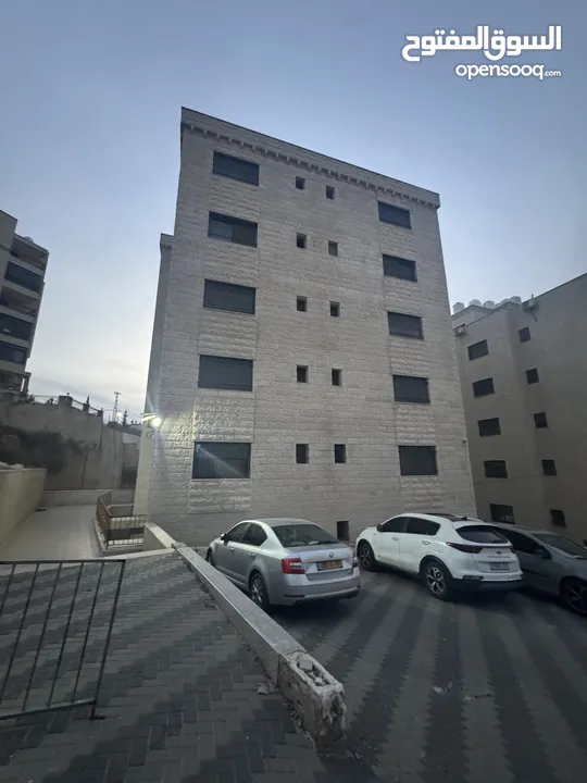 شقه للبيع بسعر مغري ع الكاش