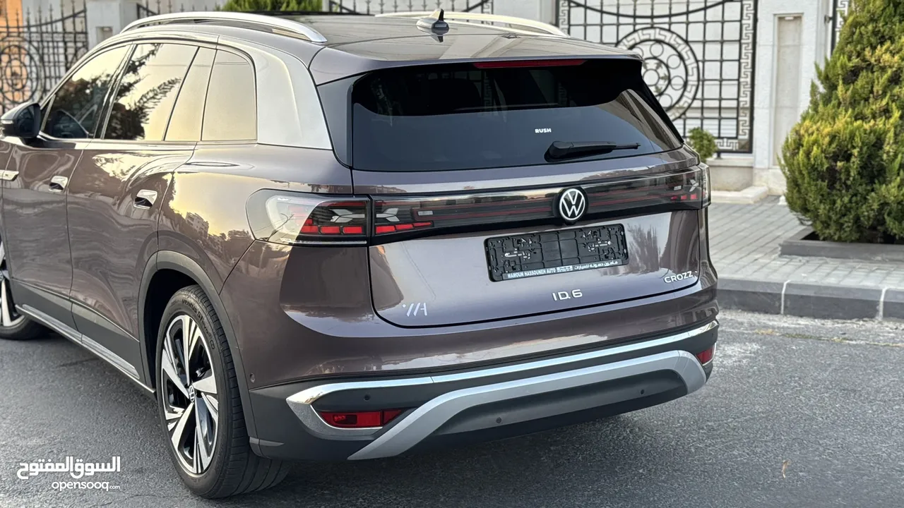 Volkswagen ID 6 2022