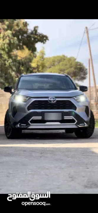 تويتا راڤ 4