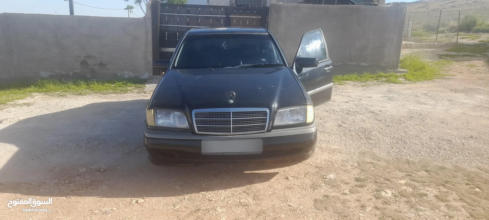 مرسيدس بنز c180 موديل 1995  ماتور اسود سعه 2000cc  اتوماتيك