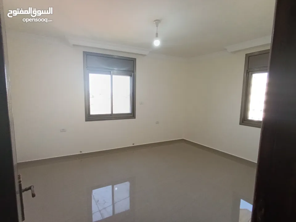 شقة في المصايف 150 متر صافي 3 غرف من المالك مباشرة (عمارة تل المصايف - طابق ثالث)