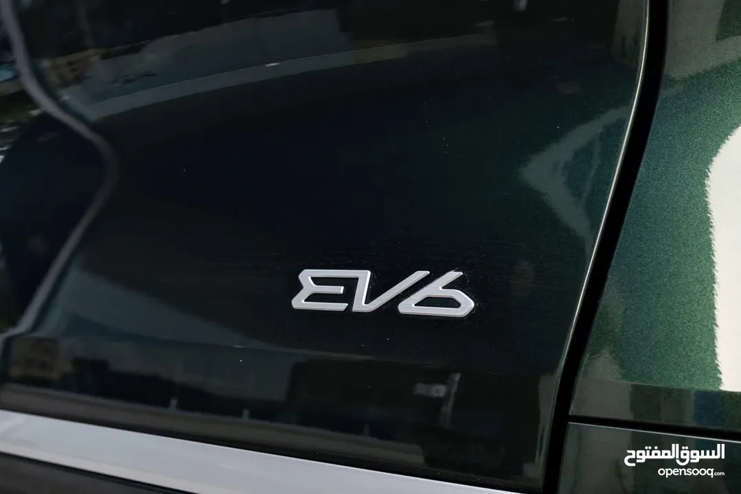 Kia EV6 2022 دفع رباعي بطاريه كبيره فل مسكر  فل اضافات خمس كميرات لون مميز