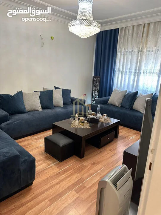 في موقع مميز في الرابية شقة طابق أول 160م بسعر مميز جدا / ref 9534