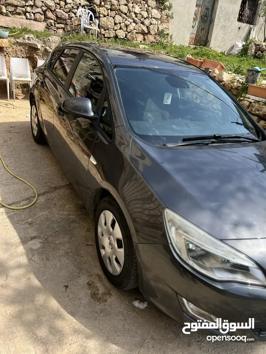 opel astra 2011