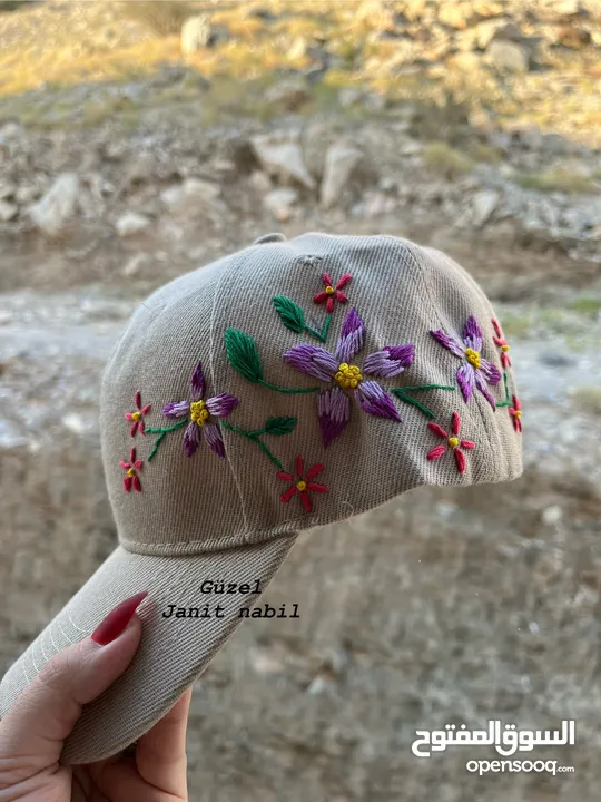 كابات مطرزه ) hand embroidered cap