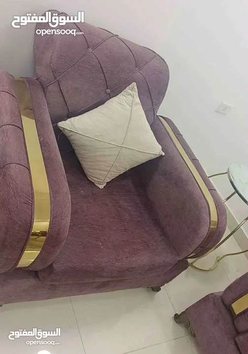 طقم كنب 7 مقاعد مع طاولات مع برداية وكالة