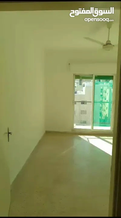 من المالك مباشره ، استوديوا غير مفروش ، قرب الخدمات ، بضاحية الياسمين ، شامل مُكيّف وغسالة
