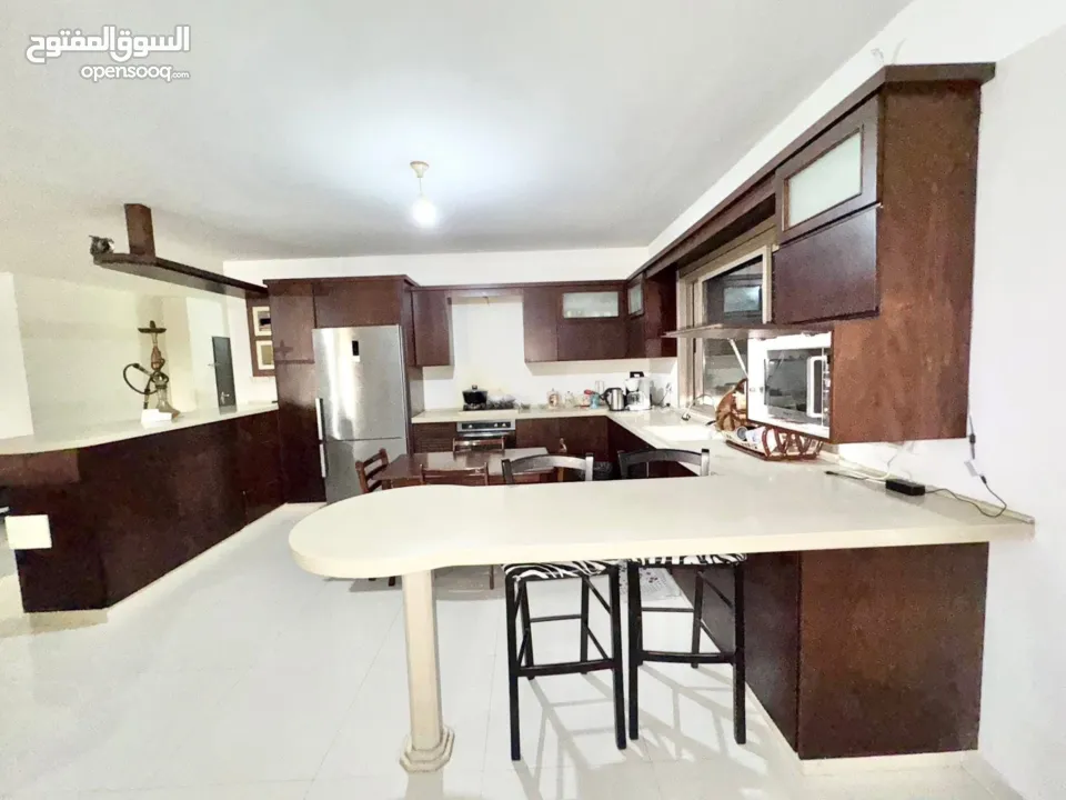 شقة للبيع وسط رام الله خلف مدرسة الراهبات