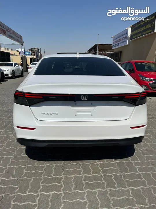 Honda accord white 2023