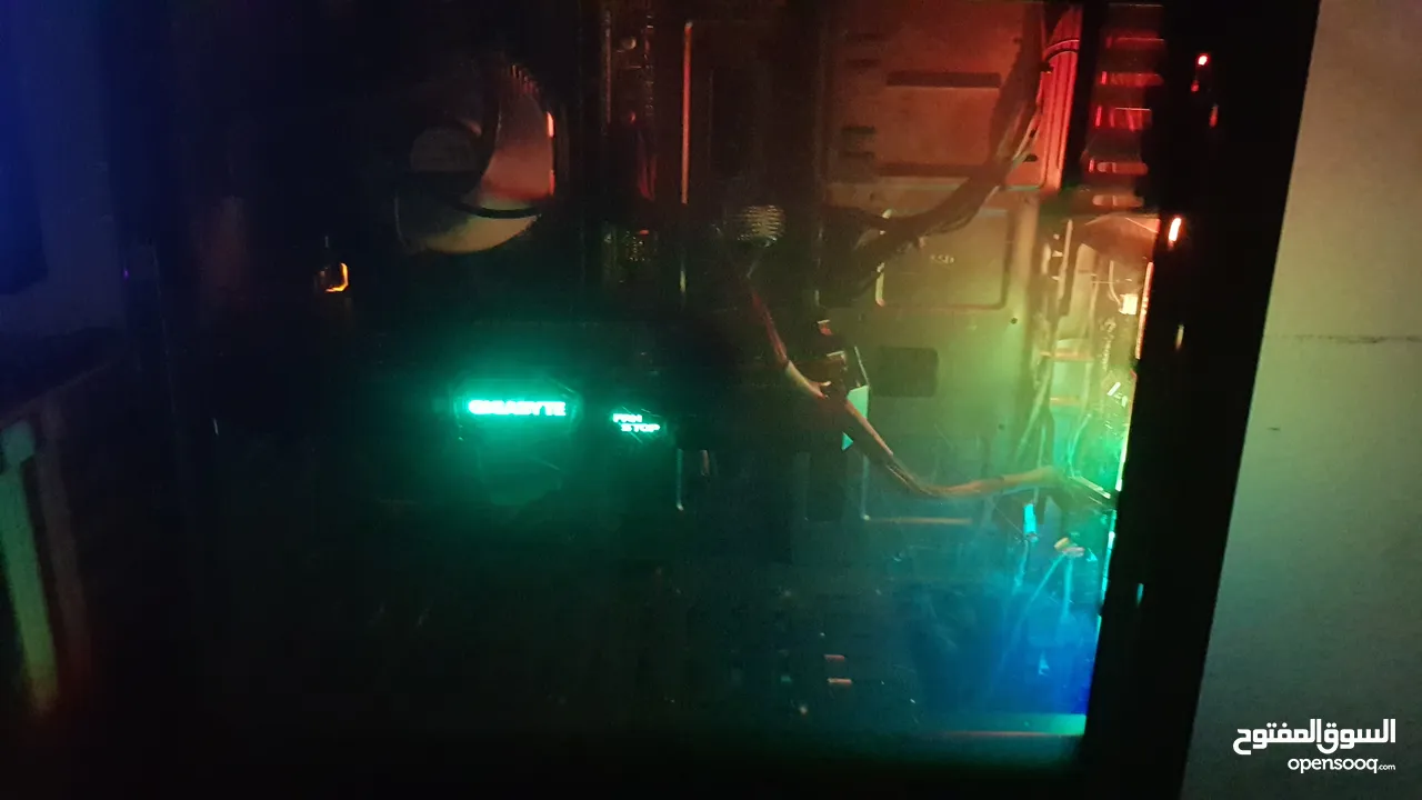 كمبيوتر العاب RGB للبيع بسعر مغري جدا