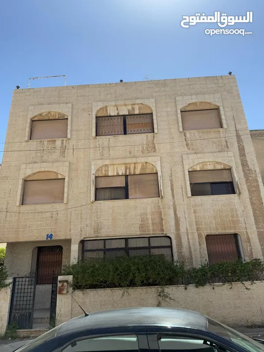 عمارة للبيع 3 طوابق وروف مقابل عريفة مول/ طبربور