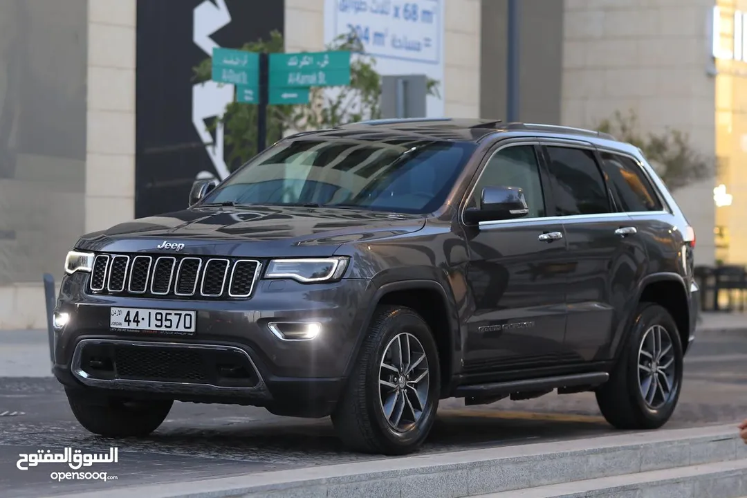 2017 Jeep Grand Cherokee Limited جيب جراند شيروكي ليميتد موديل 2017 فحص كامل 7 جيد بدون ملاحظات