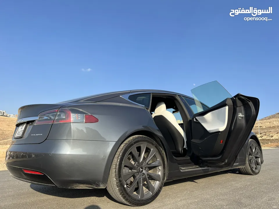 Tesla Model S 2021 Long range Plus