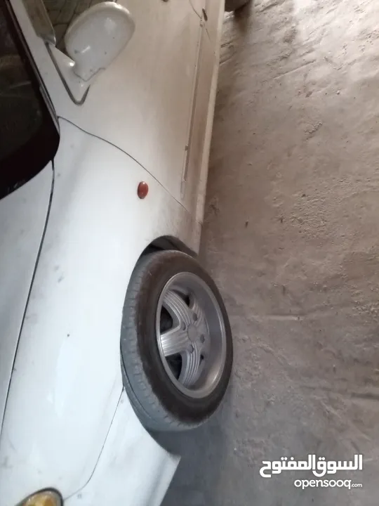 هنداي افانتي. نيو مودلا 2000  السياره منفوضه بلكامل استخدام صاحبها بس