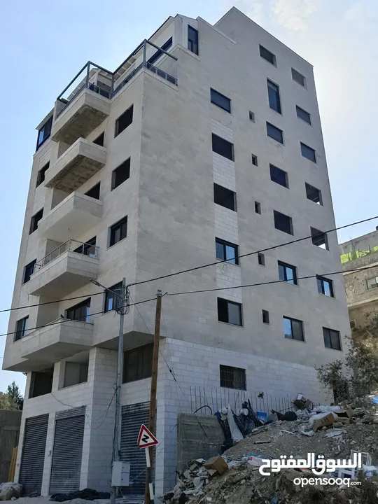 شقه طابق ثالث