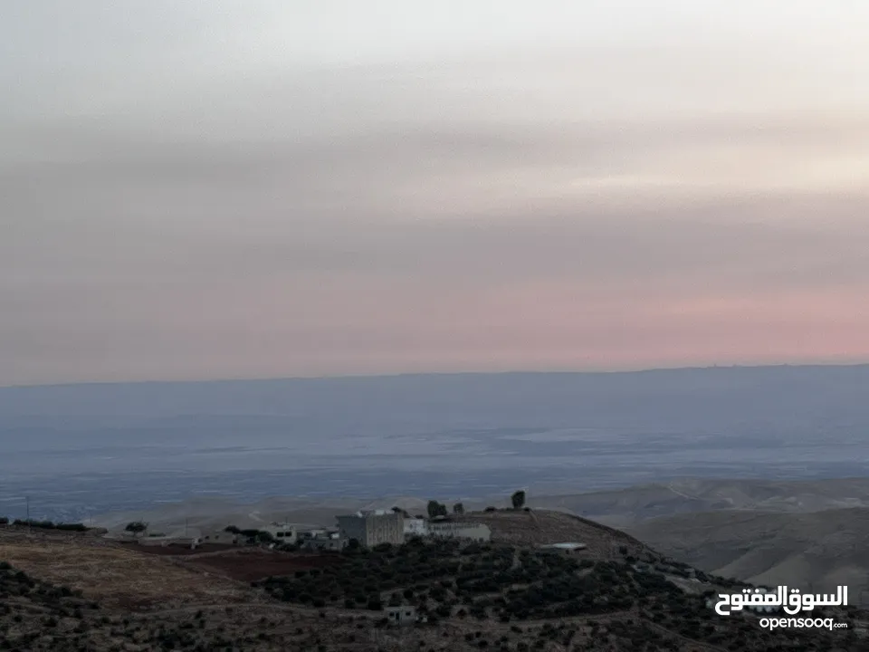 تملك الان فرصة العمر قطعة ارض من اراضي غرب عمان مطلة على فلسطين و الاغوار و البحر الميت و سد الكفرين