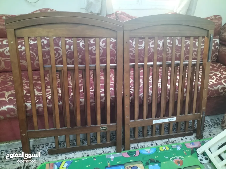 juniors kids cribs 2 nos with 2 mattresses for sale