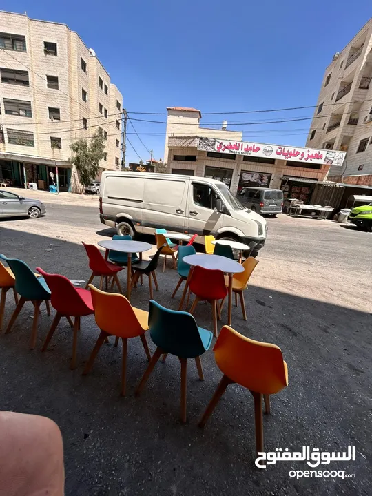 تنجيد وتفصيل كنبايات ومتوفر طاولات وكراسي